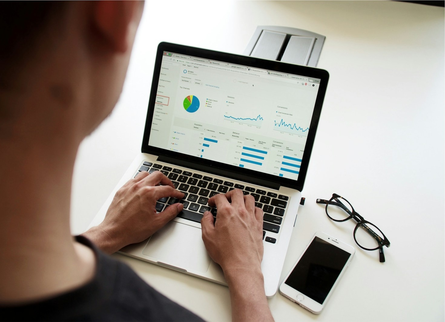 Comparing Popular Affiliate Platforms: A Guide